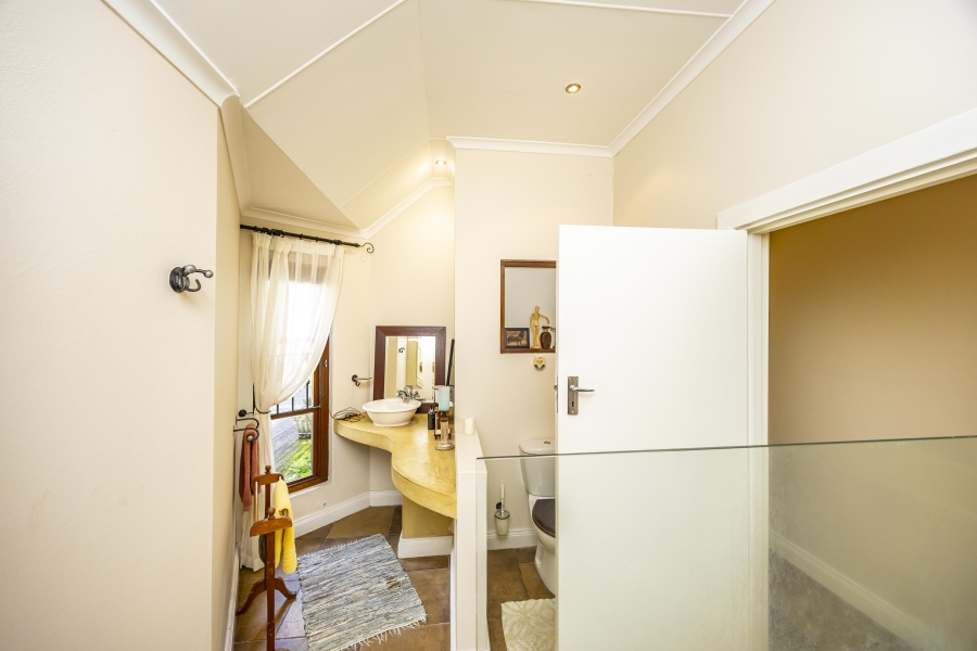 4 Bedroom Property for Sale in Nahoon Beach Eastern Cape